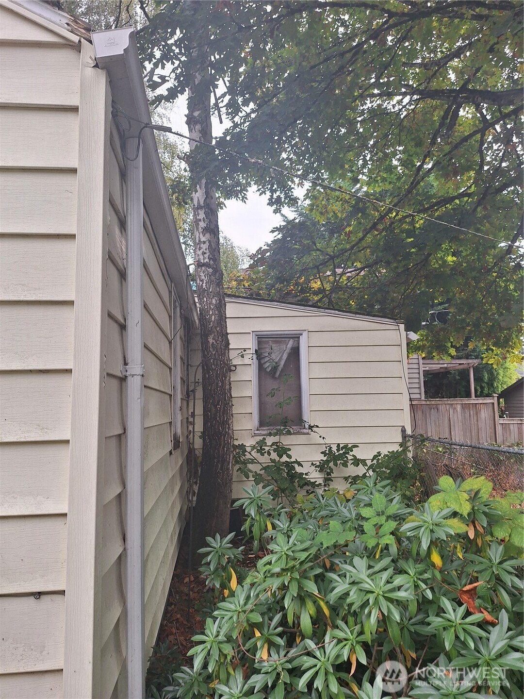 5647 38th Avenue Property Photo 15