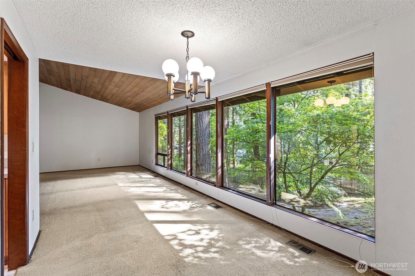 12929 Ne 25th Place Property Photo 12
