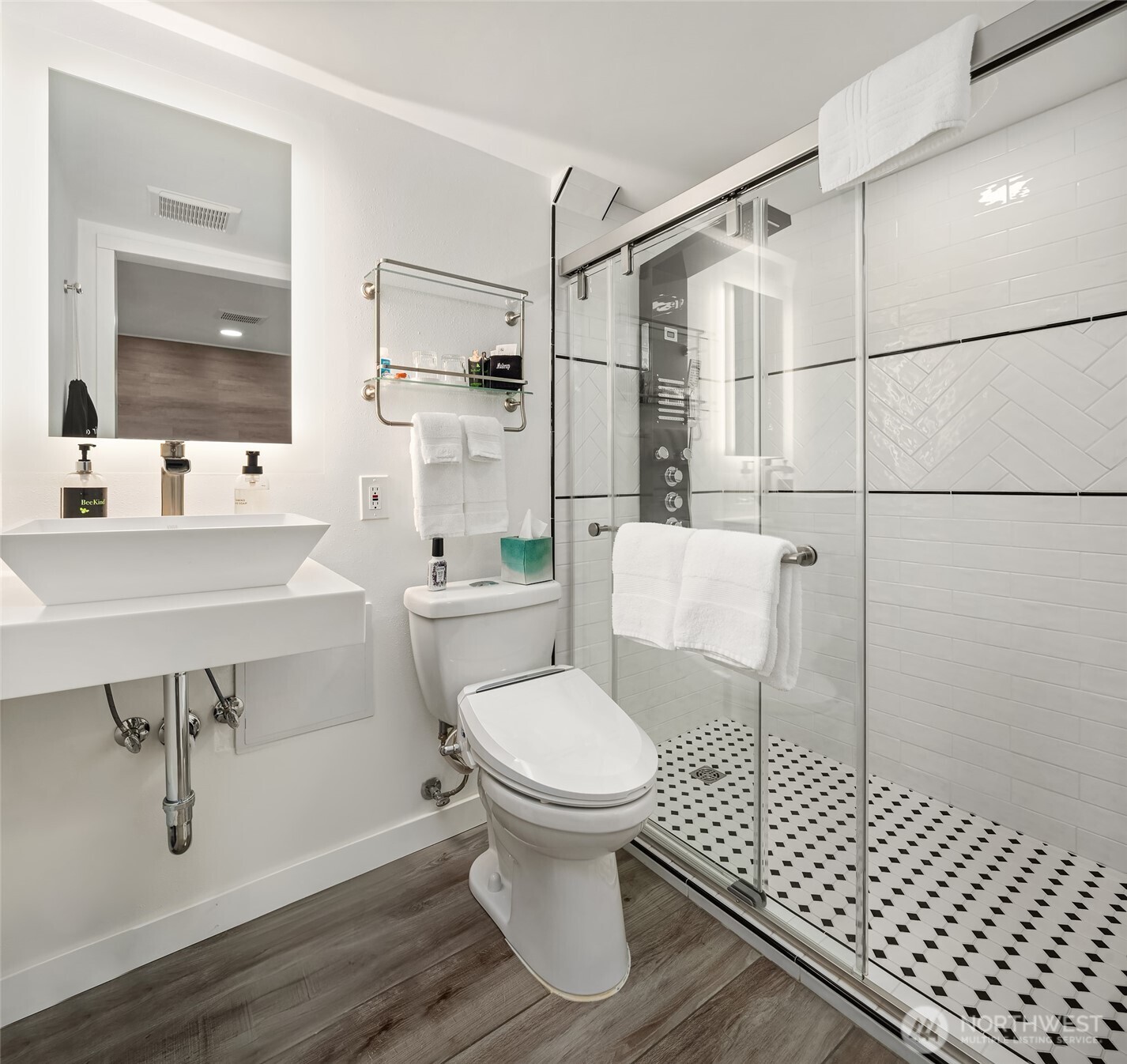 131 E 12th Street Property Photo 29