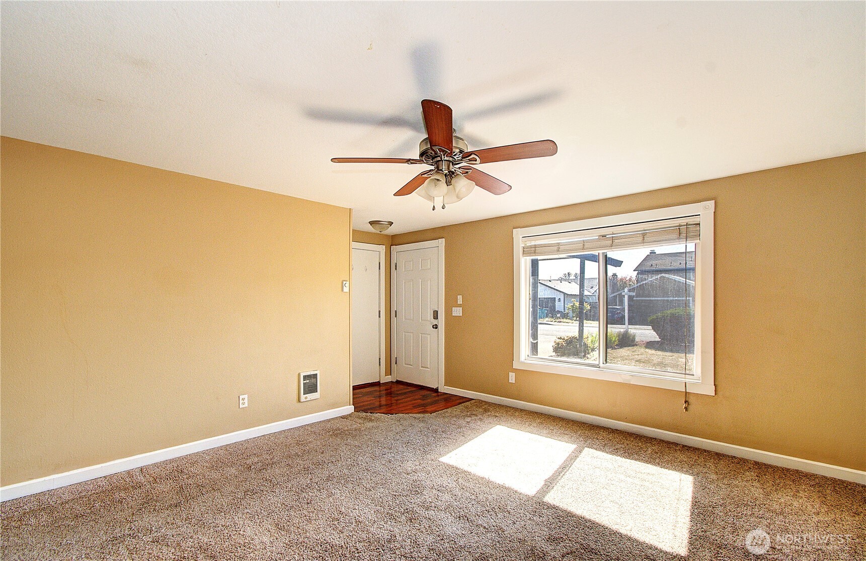 16002 Ne 74th Street Property Photo 4