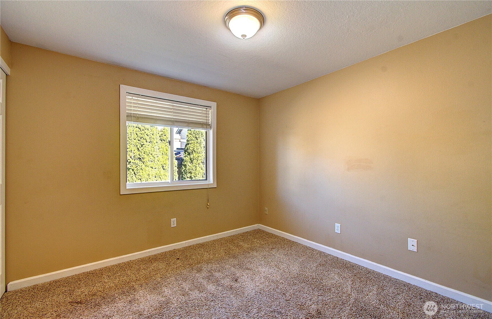 16002 Ne 74th Street Property Photo 16