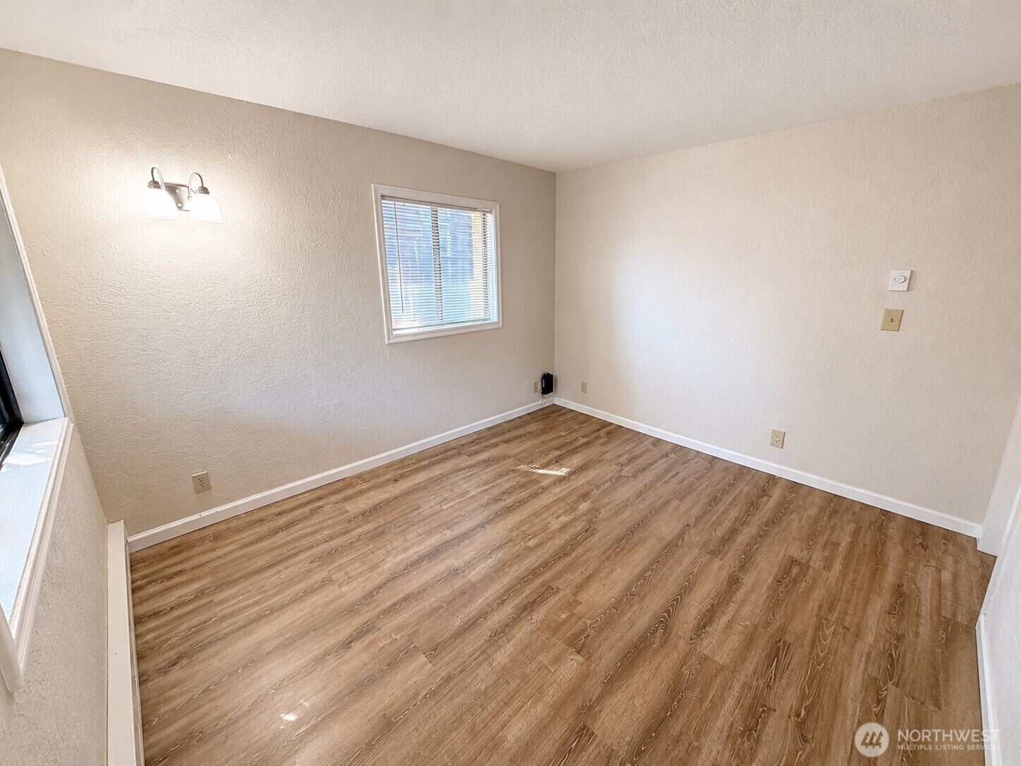 4209 37th Avenue B Property Photo 3
