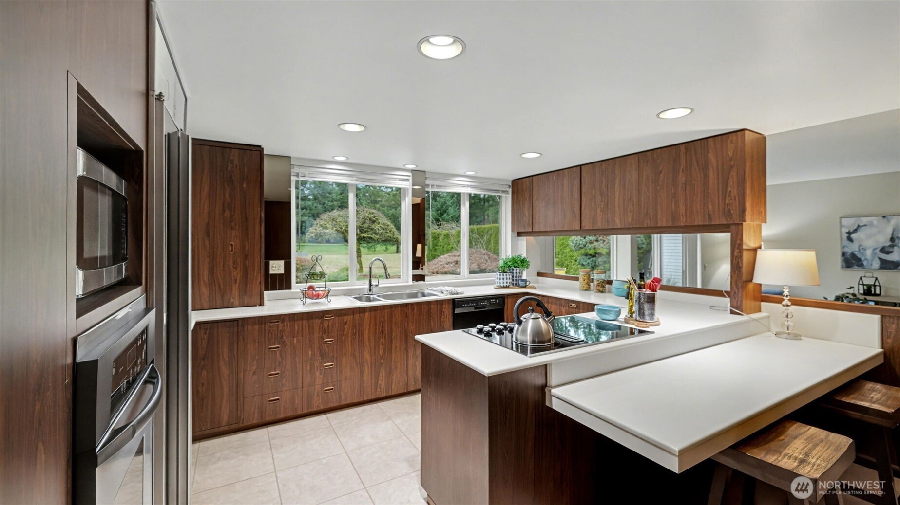 14121 Se Fairwood Boulevard Property Photo 6