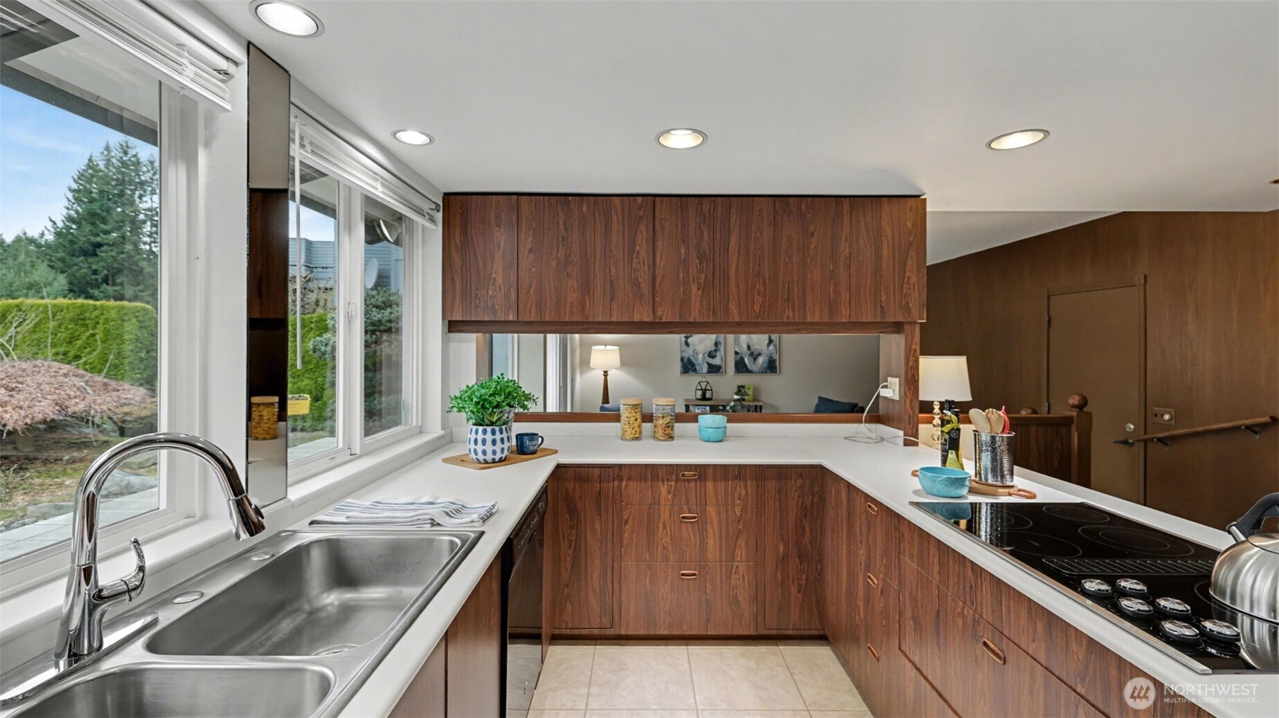 14121 Se Fairwood Boulevard Property Photo 7