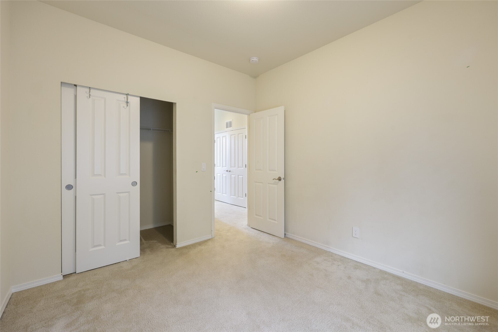 9212 Campus Glen Drive Property Photo 16