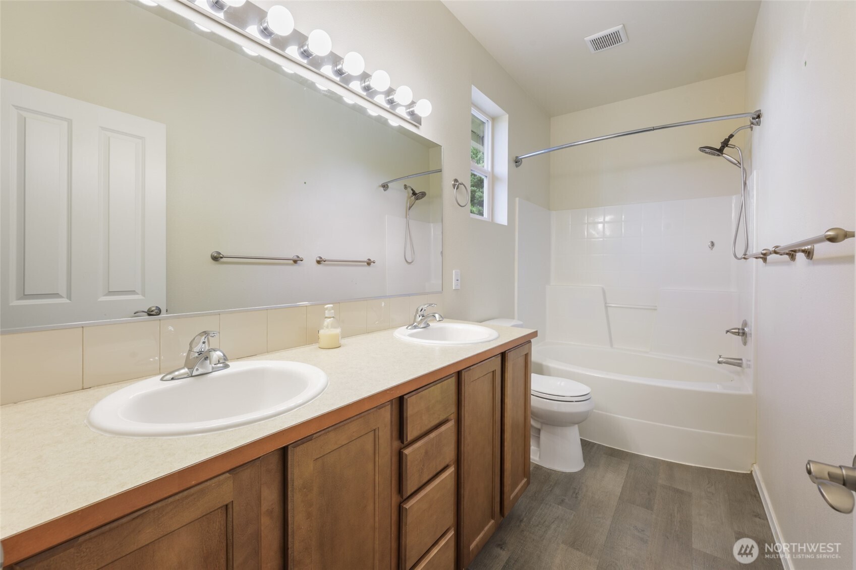 9212 Campus Glen Drive Property Photo 22