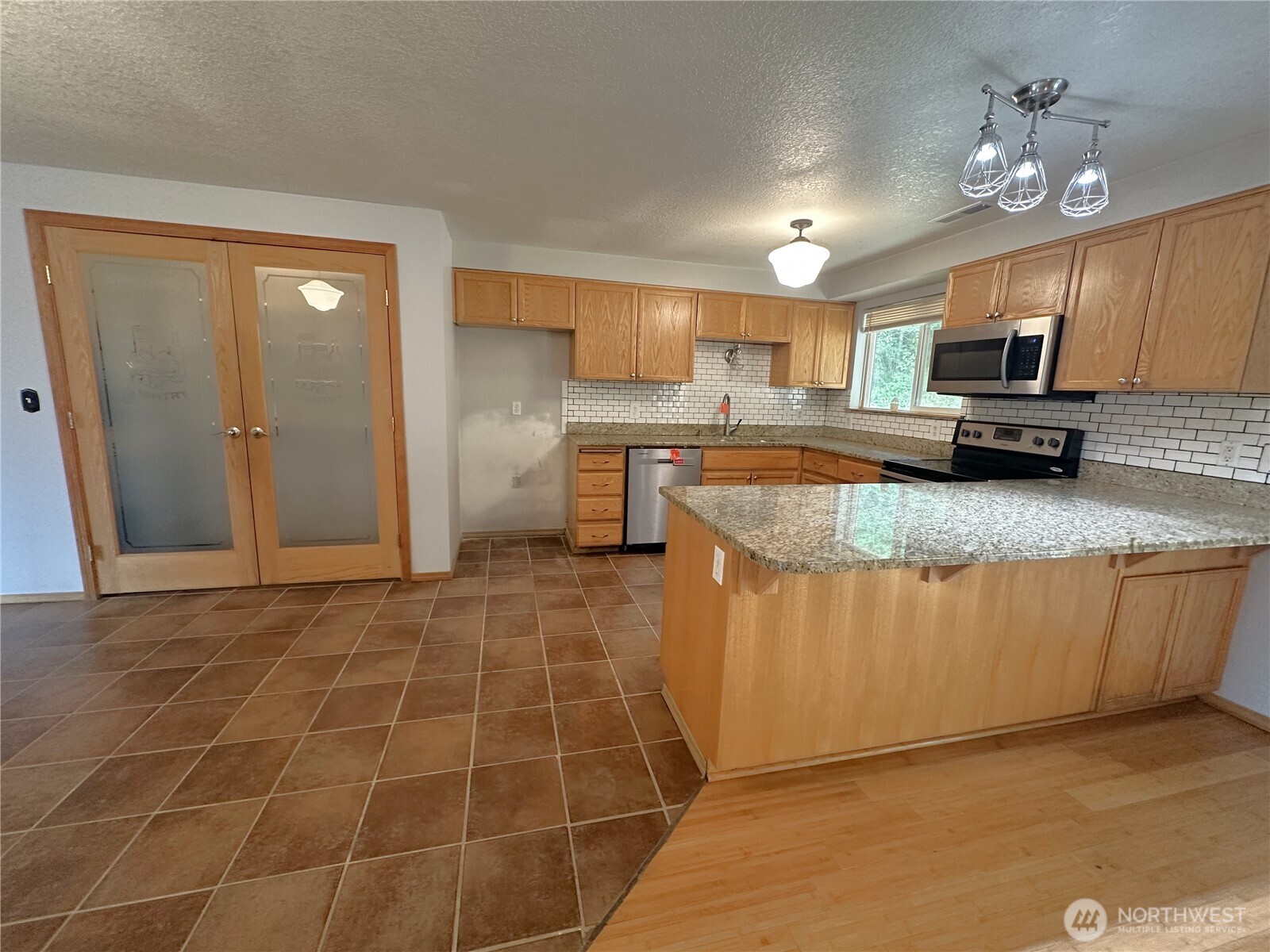 208 Vogel Road Property Photo 5