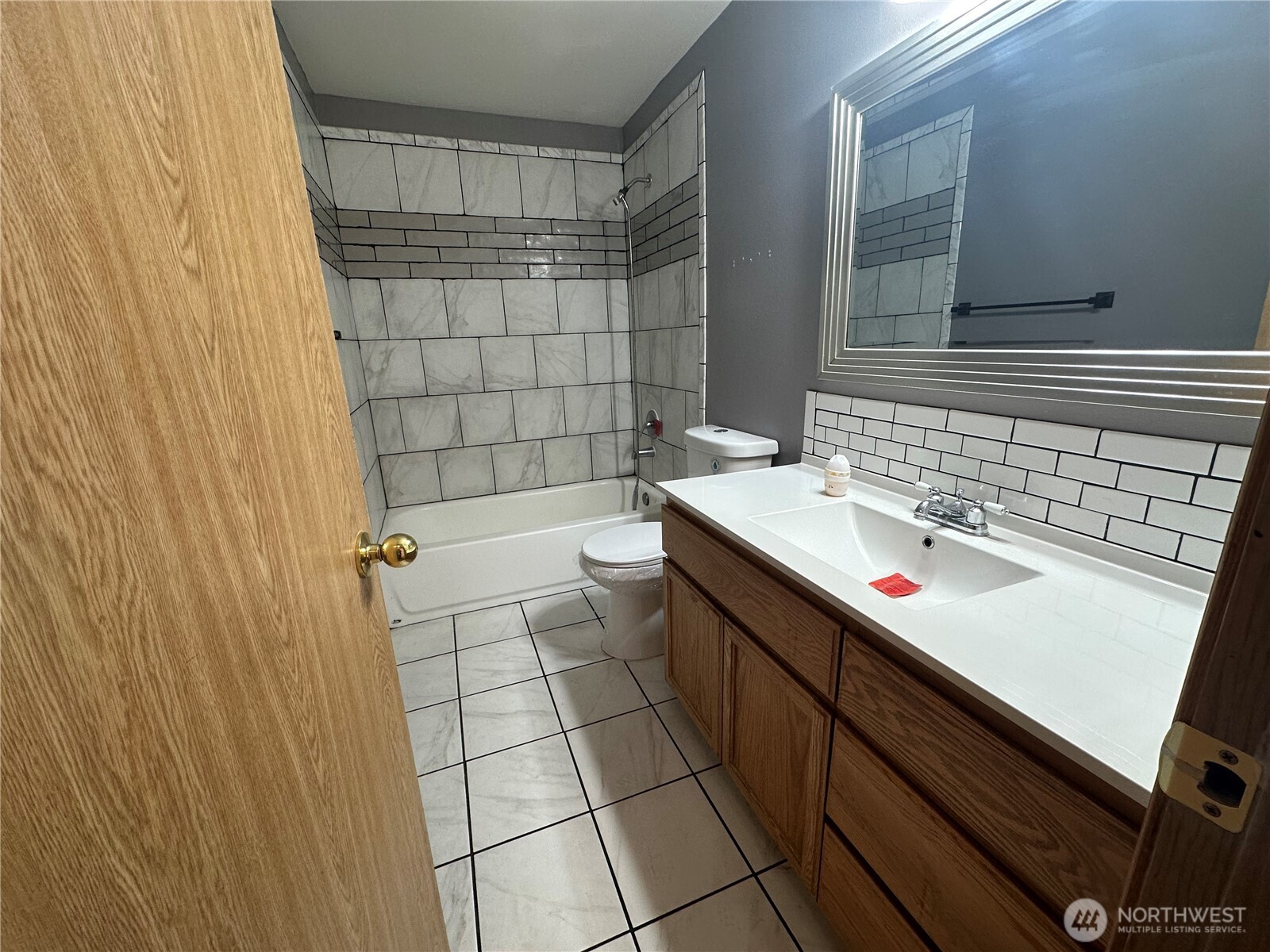 208 Vogel Road Property Photo 8