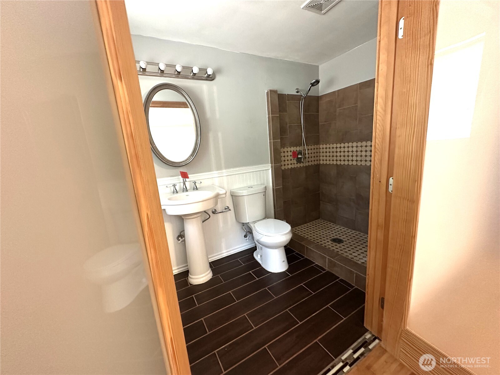 208 Vogel Road Property Photo 11