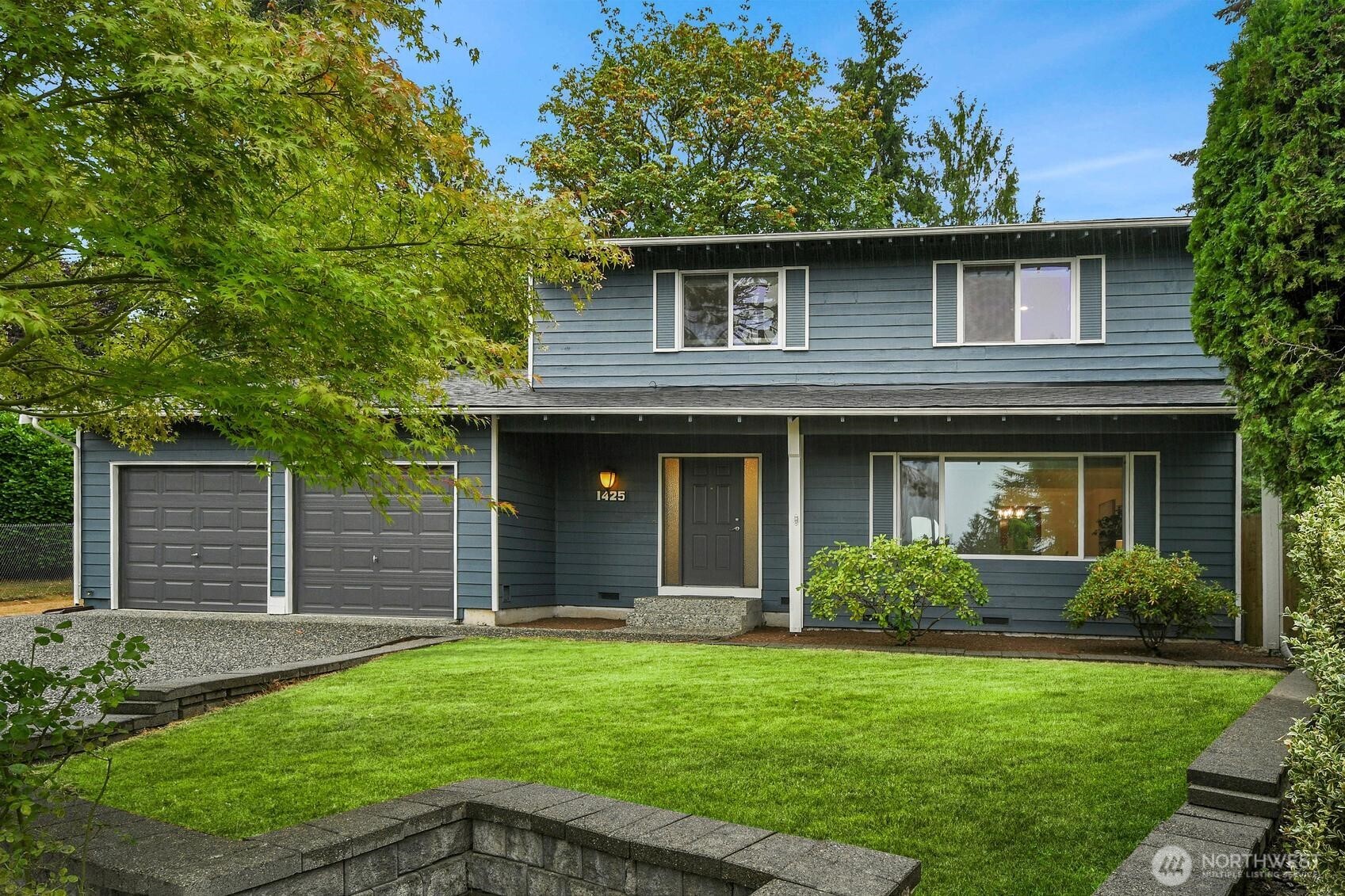 1425 172nd Place Property Photo 1
