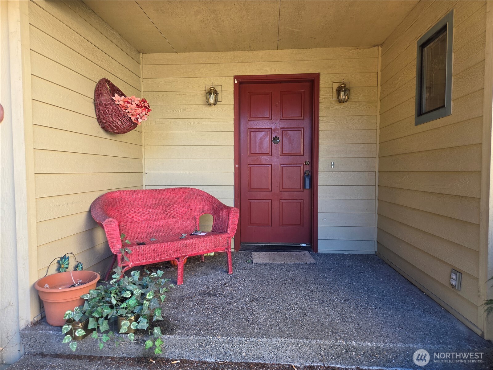 15120 30th Avenue Ct Property Photo 2