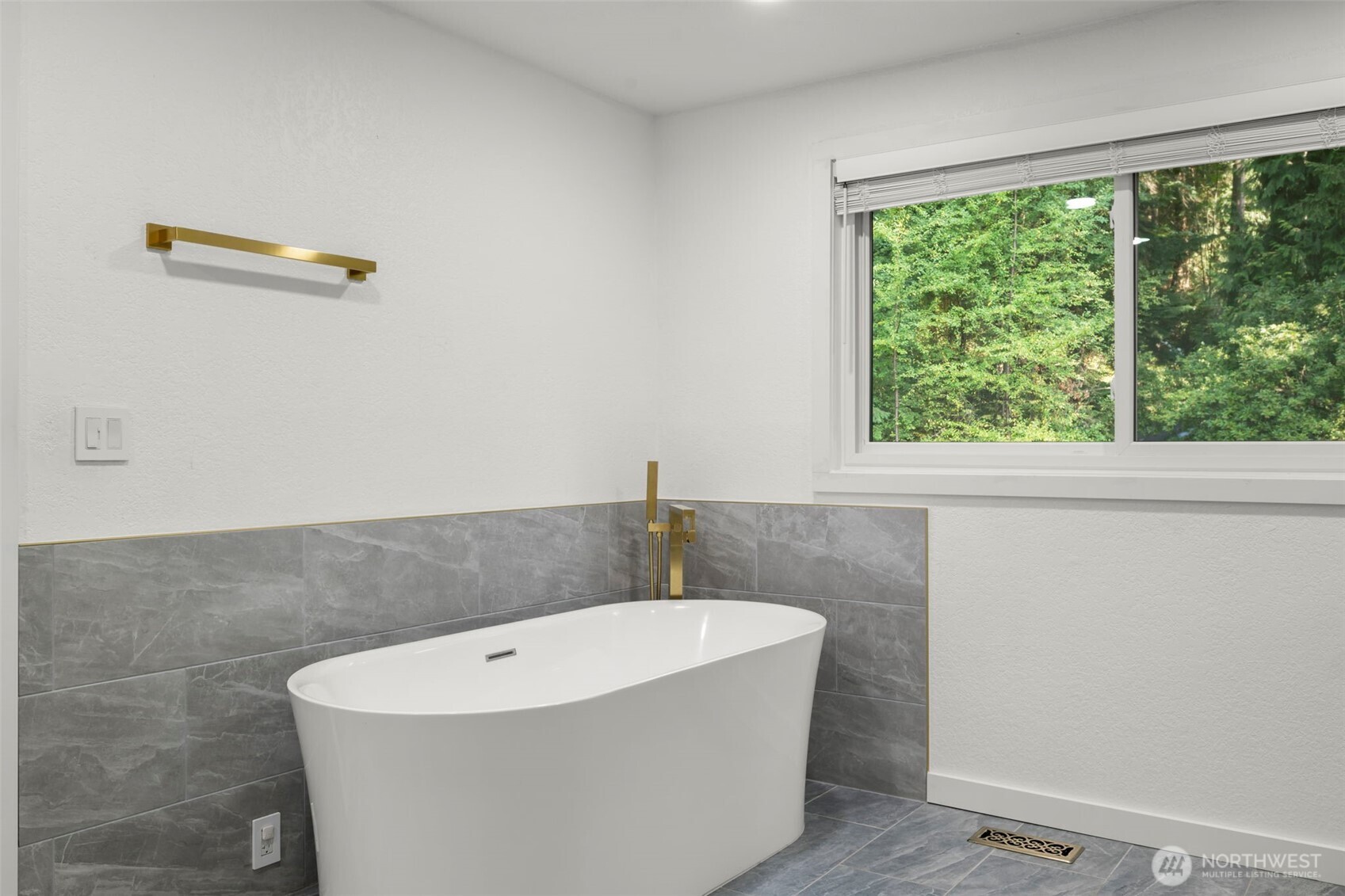 4710 229th Pl Property Photo 23