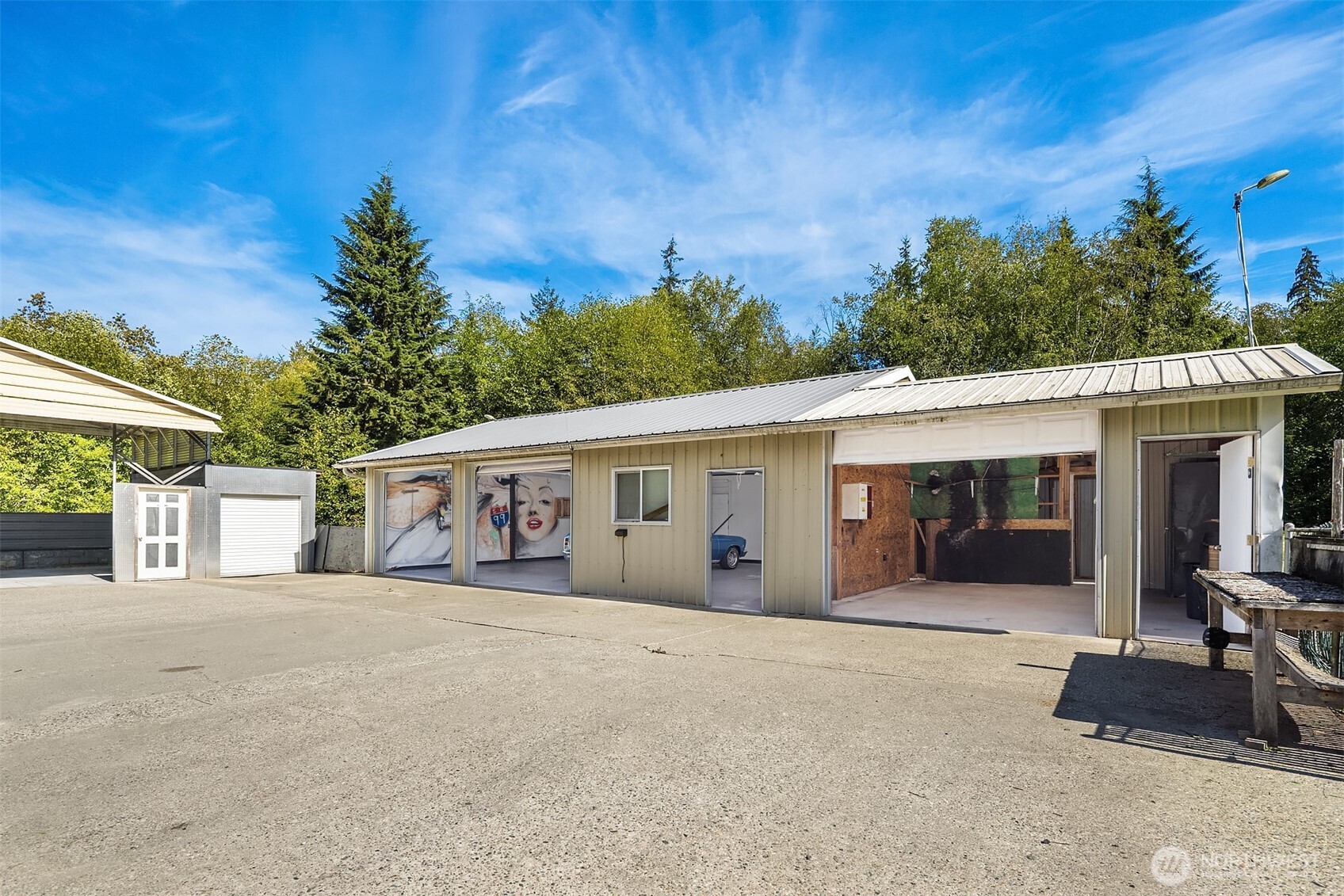 18333 Burn Road Property Photo 11