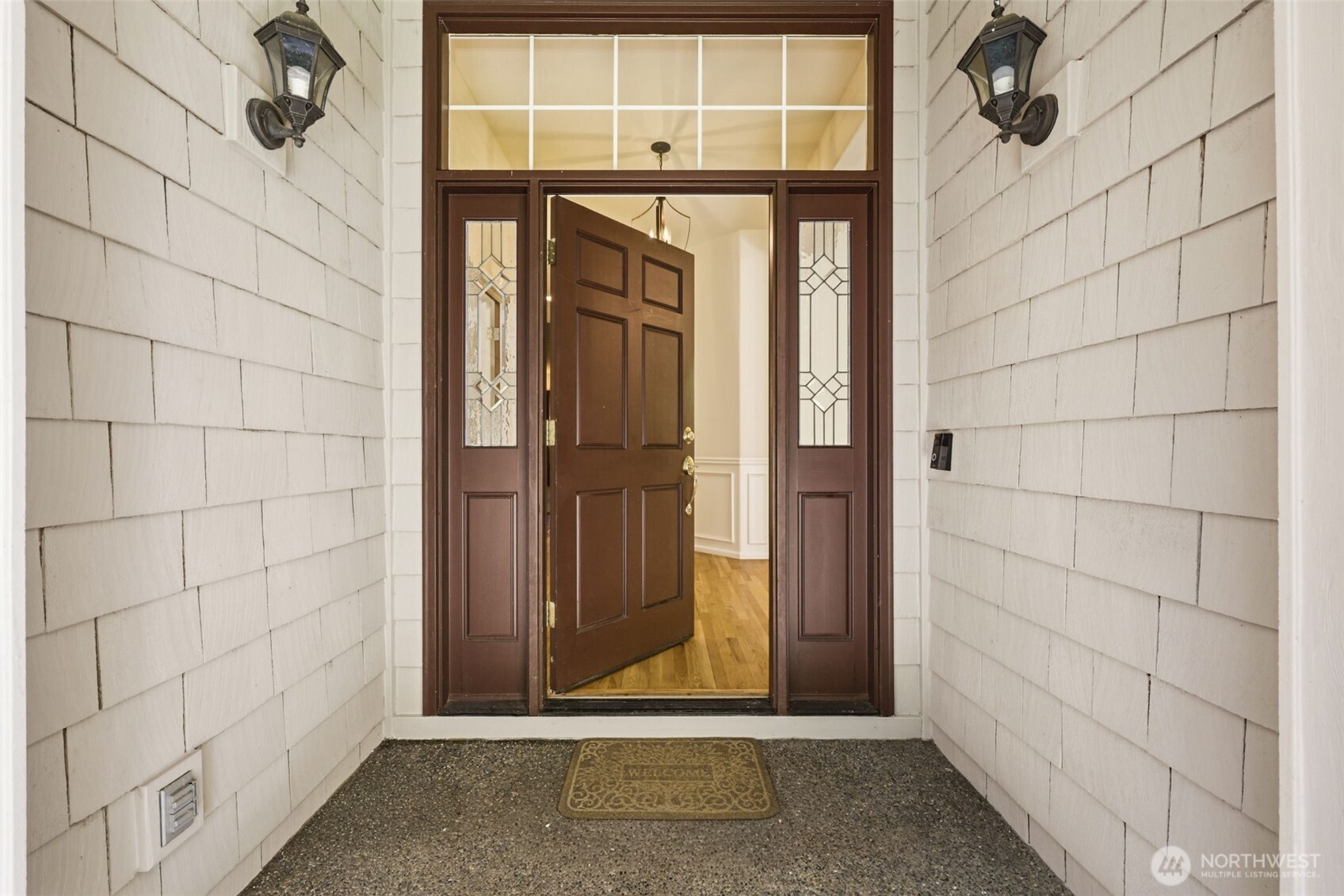 11033 169th Place Property Photo 2