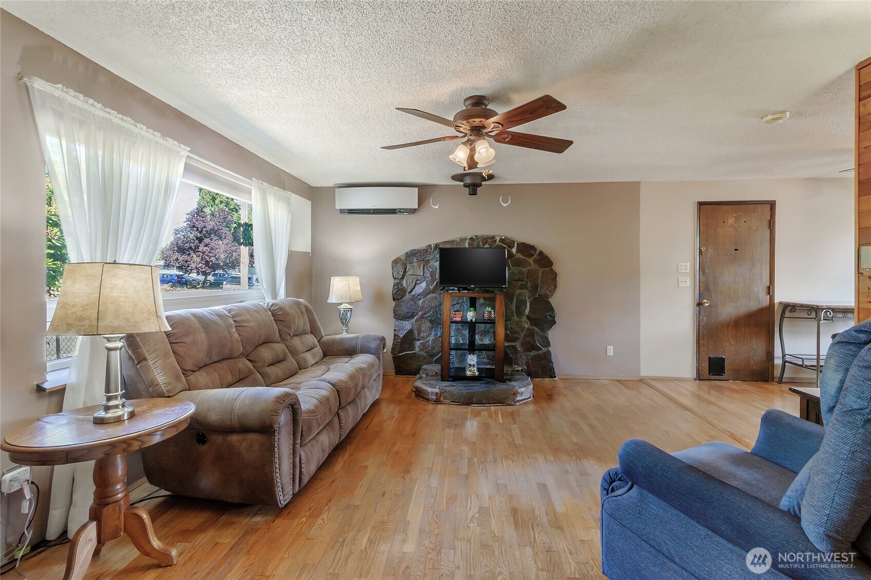 1512 5th Avenue Property Photo 4