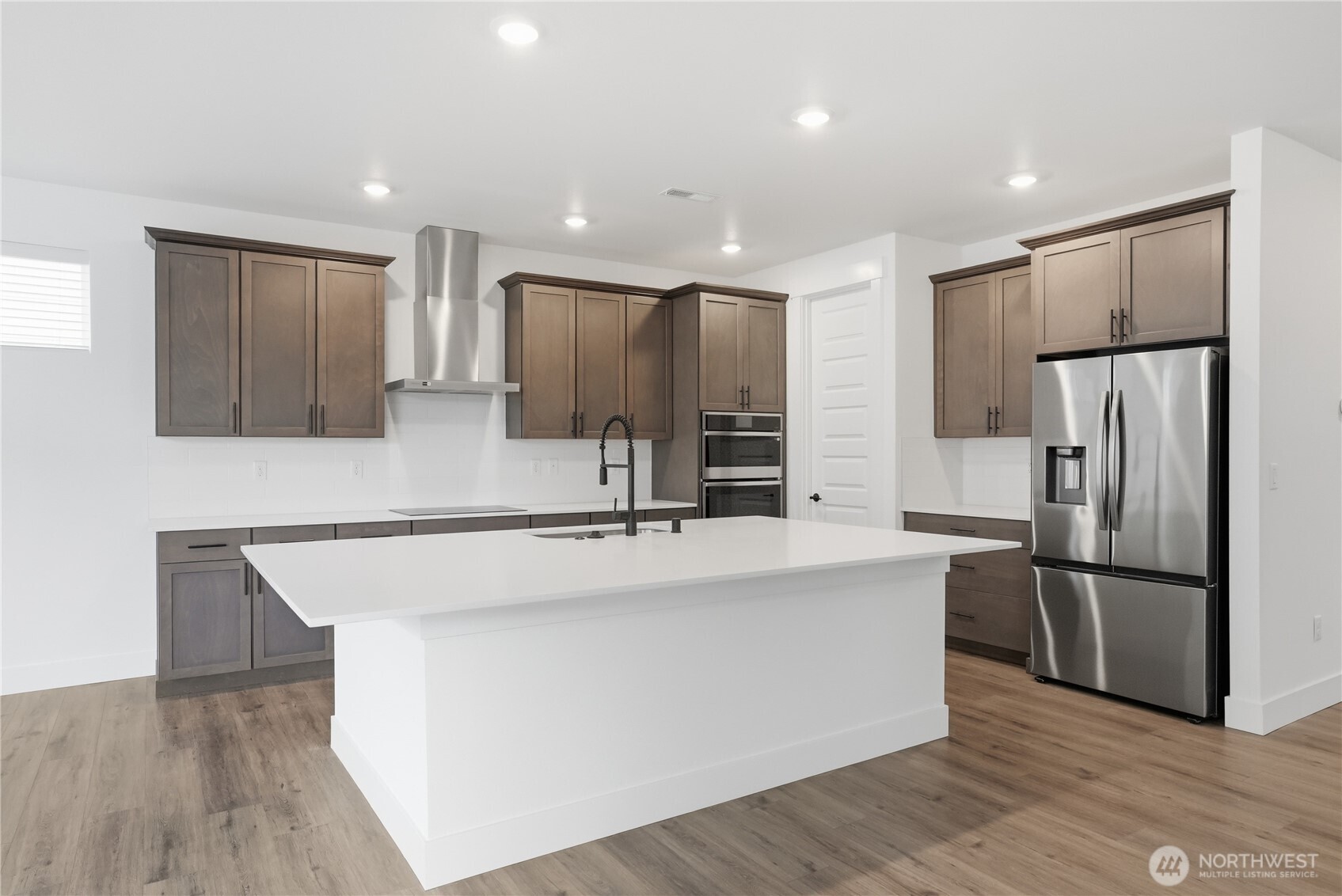 22874 Se Shore Street Property Photo 2