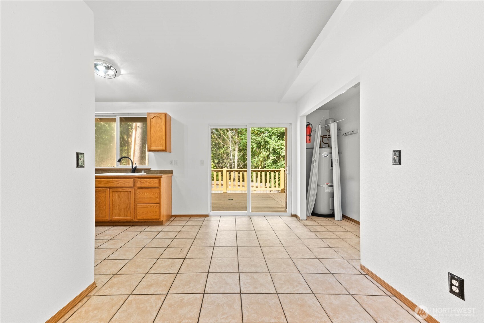 17825 Clear Lake Blvd Property Photo 7