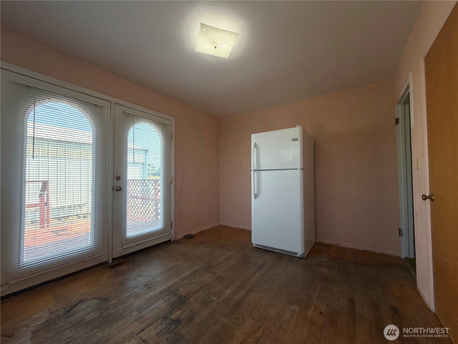 1241 S Skyline Drive Property Photo 15