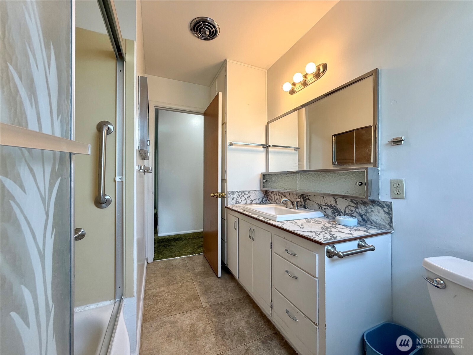 1241 S Skyline Drive Property Photo 17