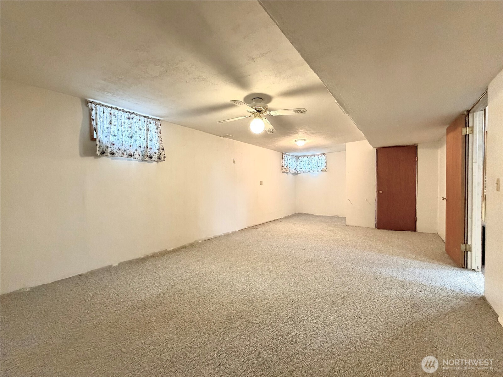 1241 S Skyline Drive Property Photo 23