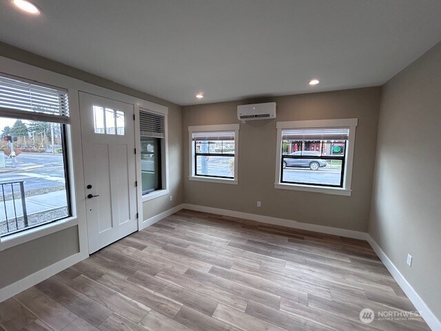 703 5th Street B Property Photo 3