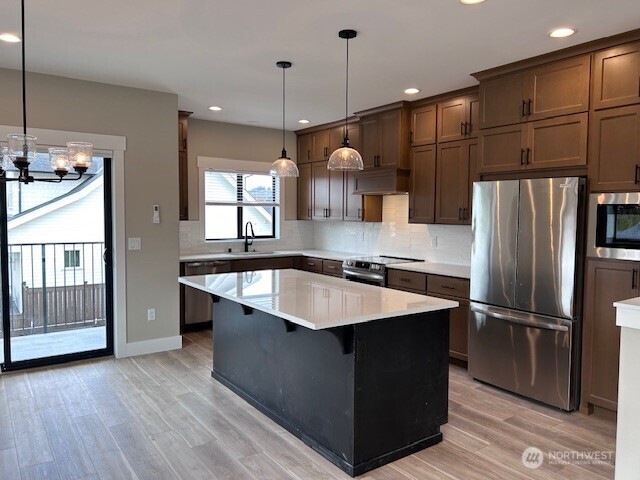 703 5th Street B Property Photo 5