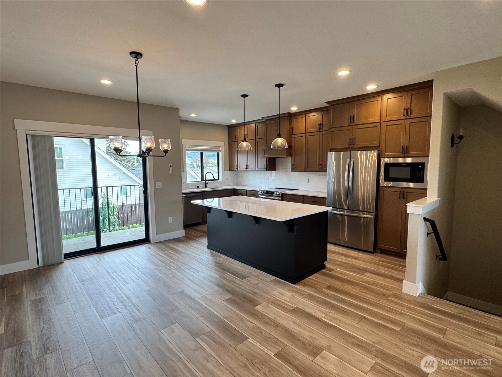 703 5th Street B Property Photo 6