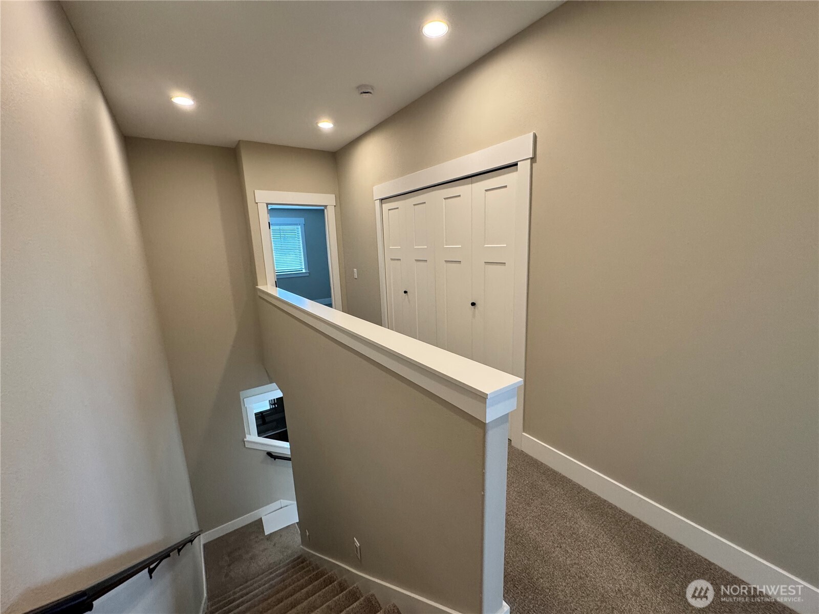 703 5th Street B Property Photo 10