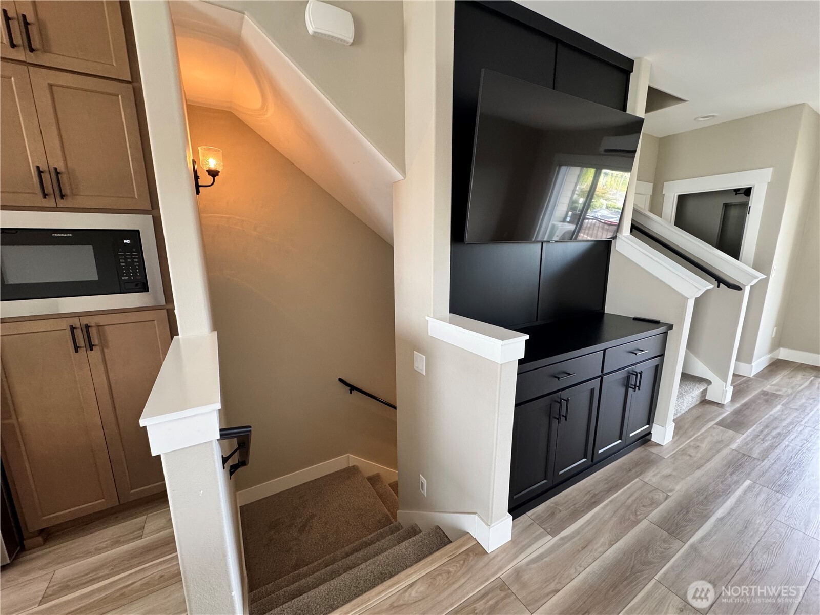 703 5th Street B Property Photo 19
