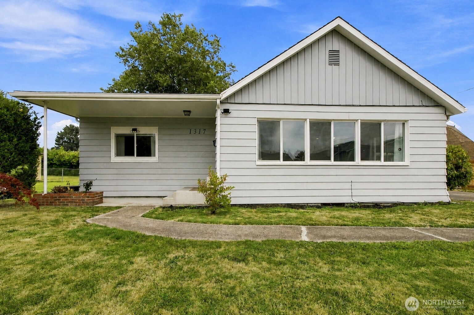 1317 47th Avenue Property Photo 1