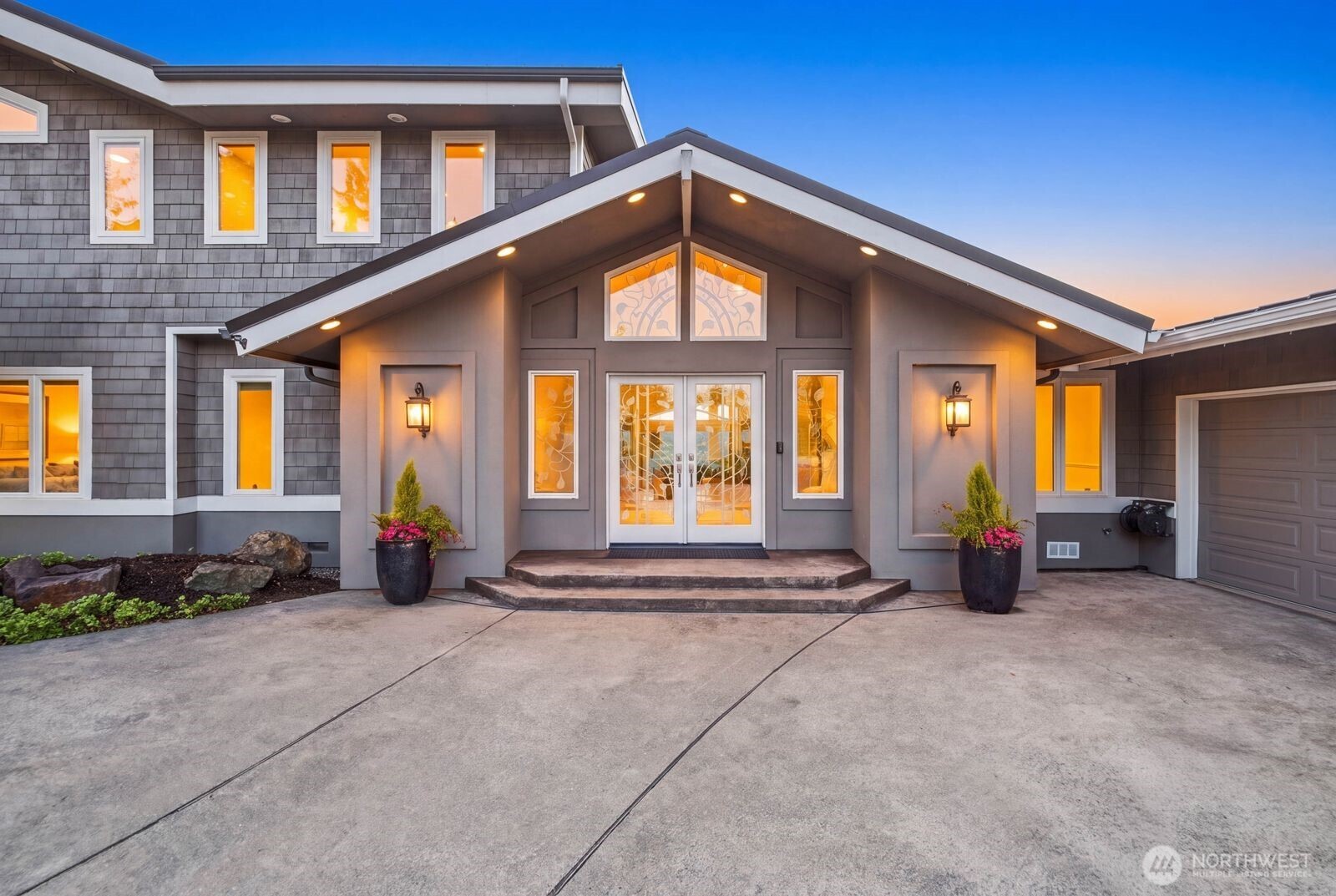 15525 62nd Place Property Photo 8