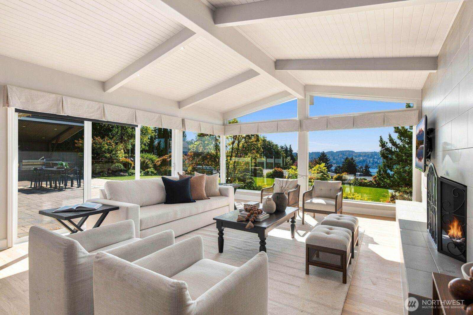 15525 62nd Place Property Photo 13