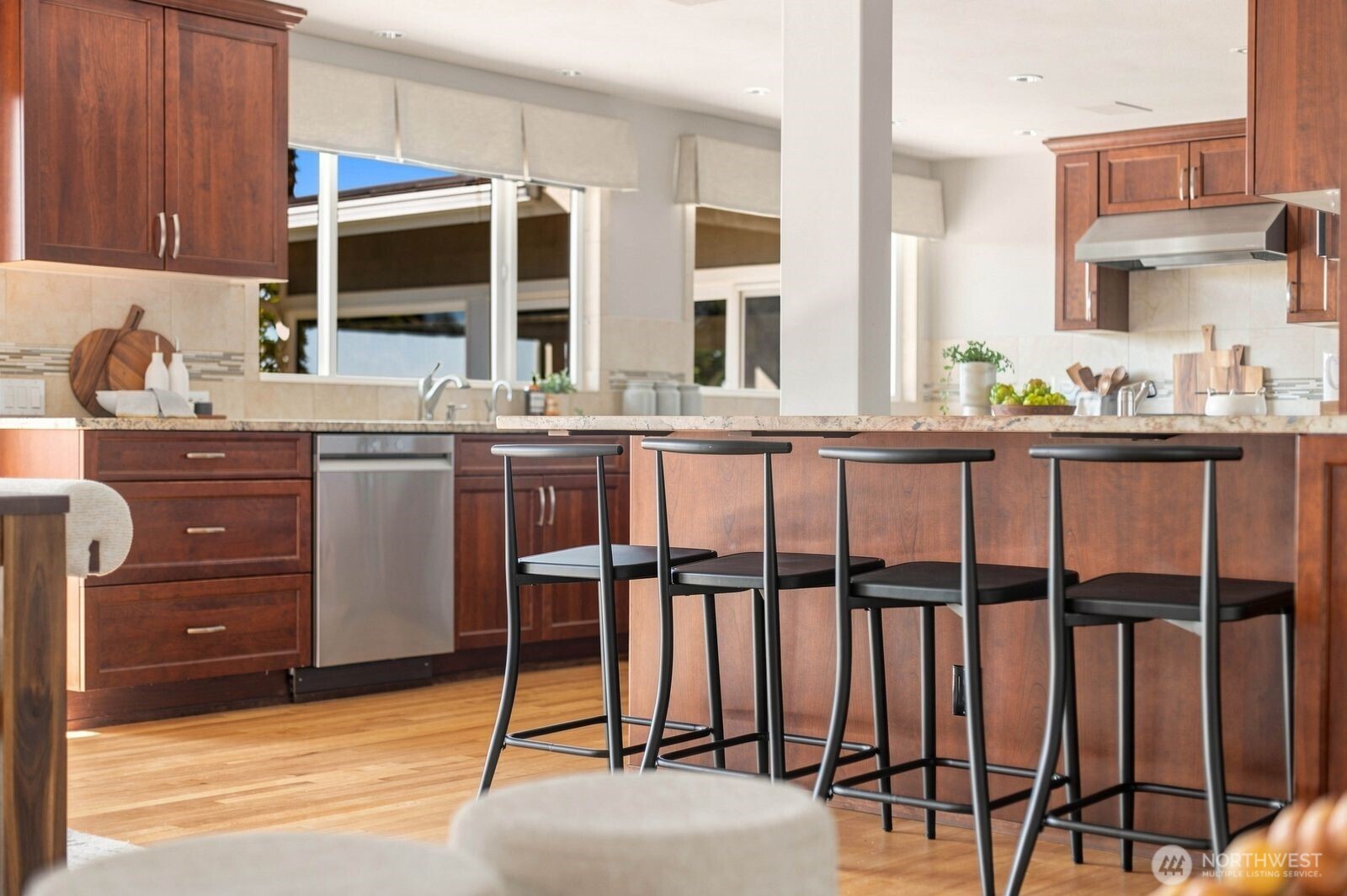 15525 62nd Place Property Photo 16