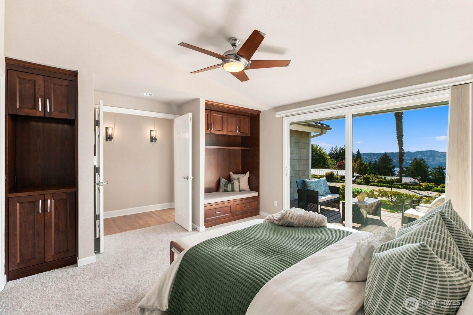 15525 62nd Place Property Photo 25