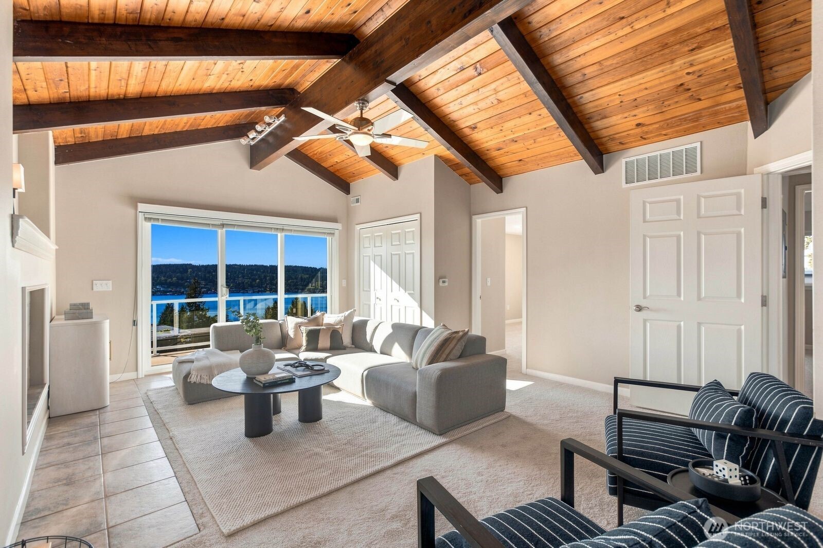15525 62nd Place Property Photo 32