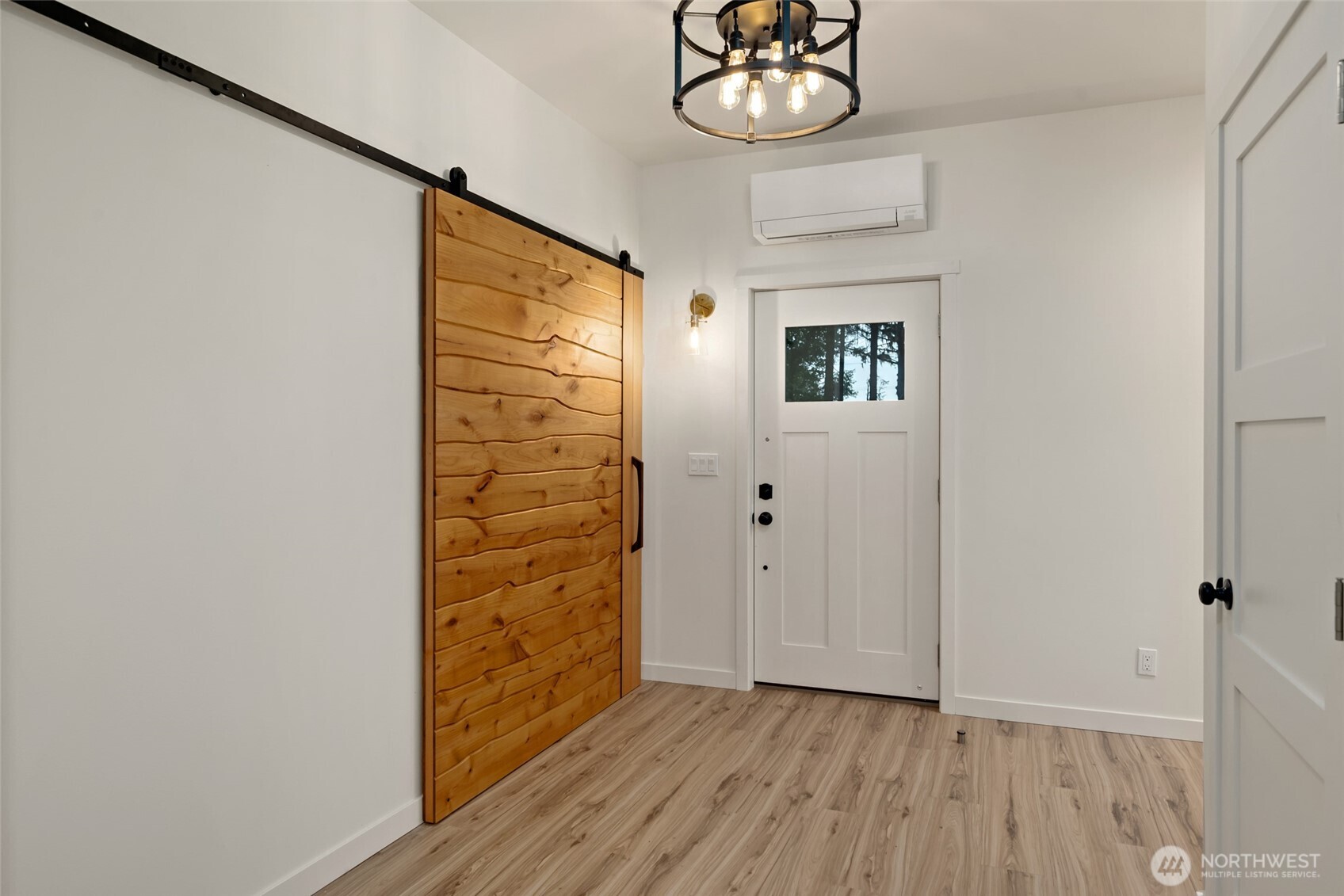 1580 West Beach Road Property Photo 5