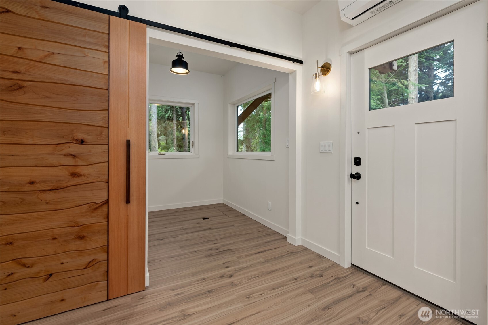 1580 West Beach Road Property Photo 6