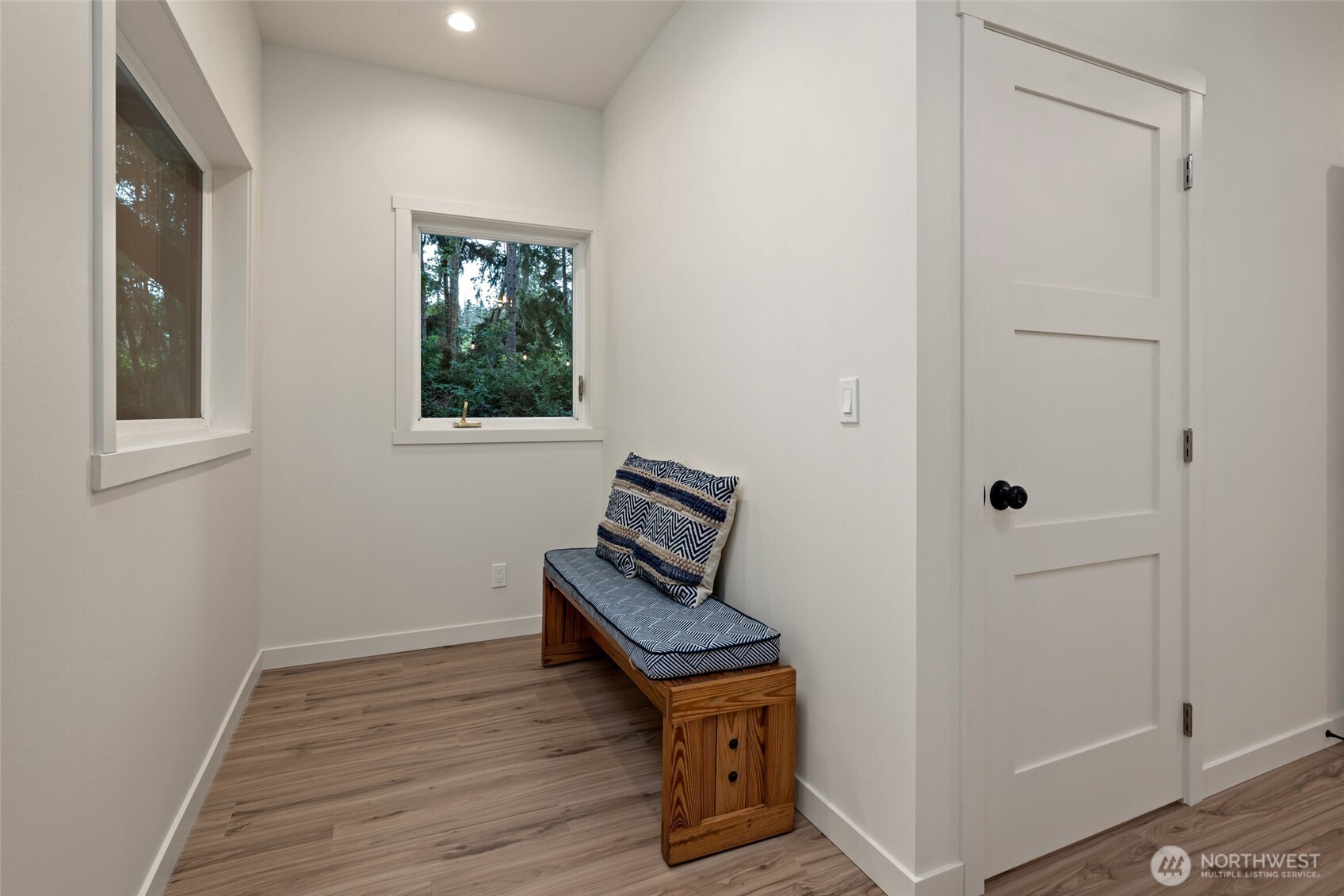 1580 West Beach Road Property Photo 8