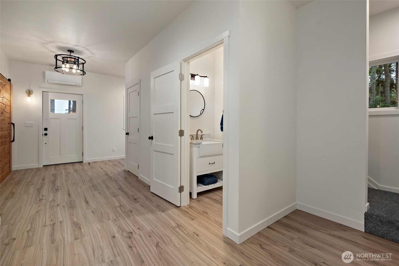 1580 West Beach Road Property Photo 10