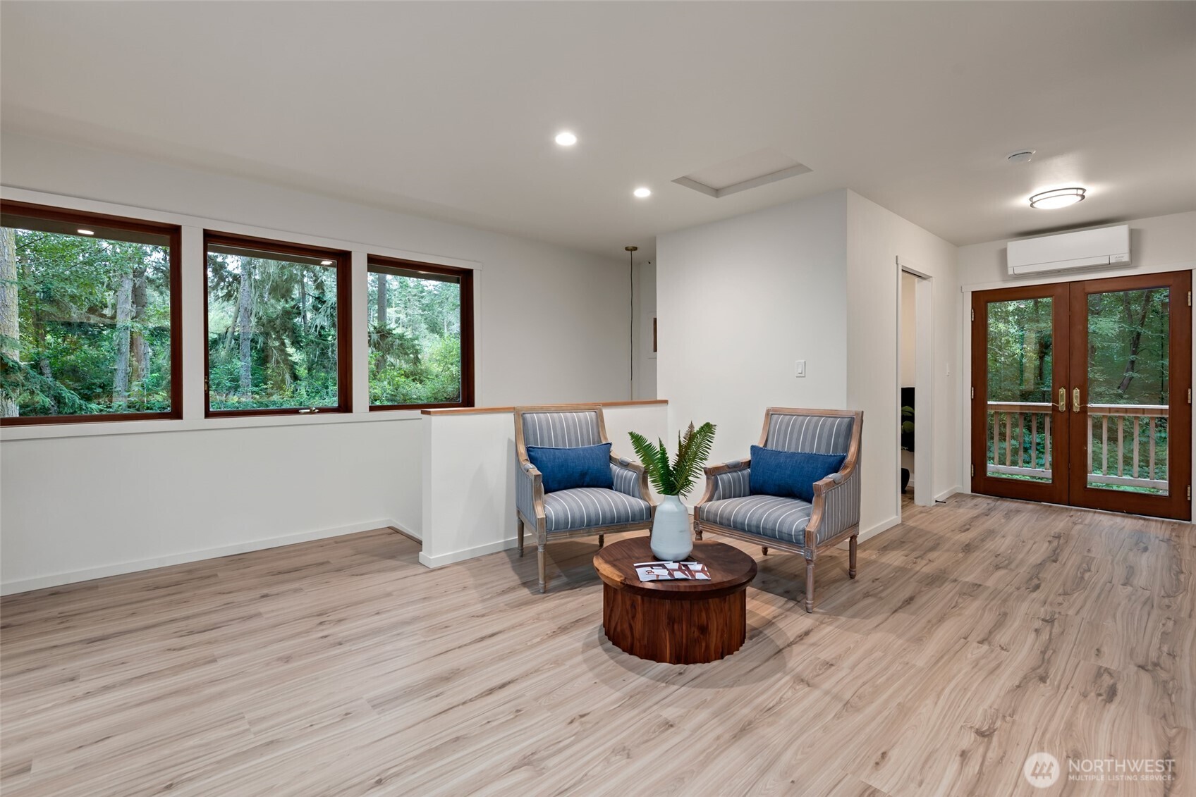 1580 West Beach Road Property Photo 15