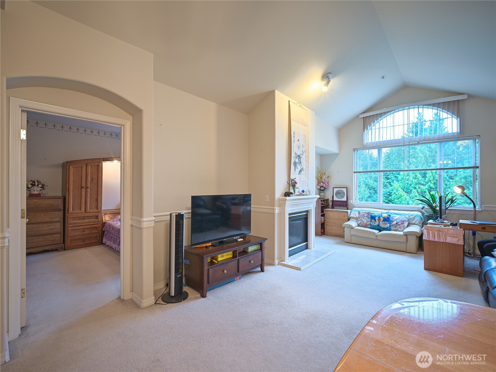 440 Maple Avenue B303 Property Photo 5