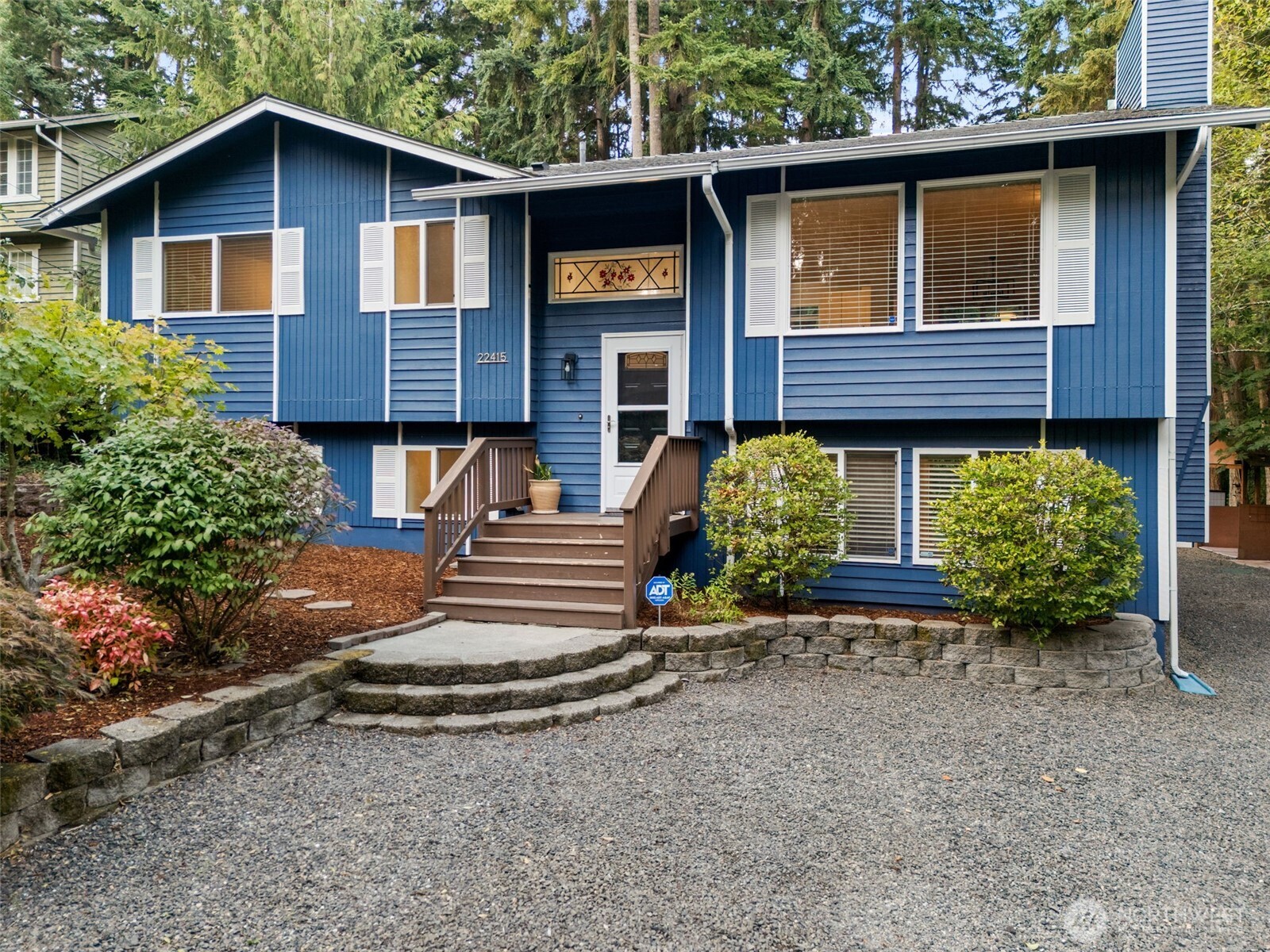 22415 Sunridge Way Property Photo 2