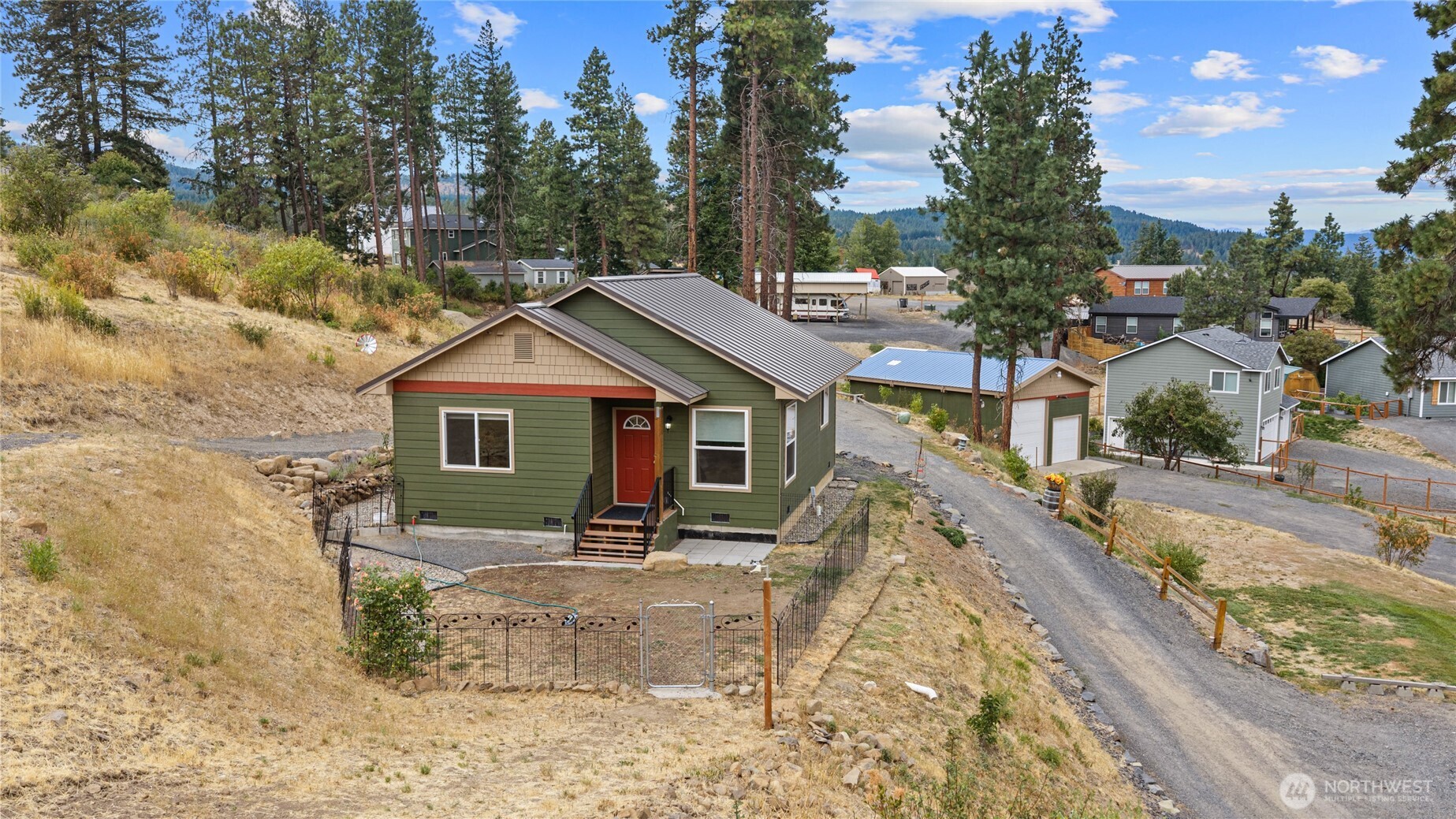 381 Twin Lakes Road Property Photo 1