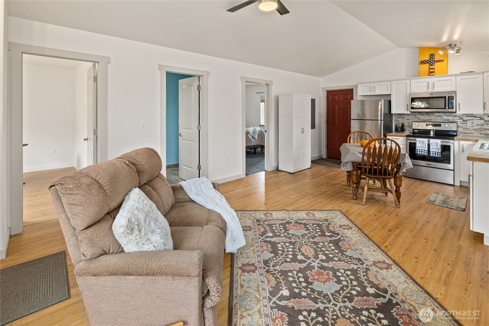 381 Twin Lakes Road Property Photo 10