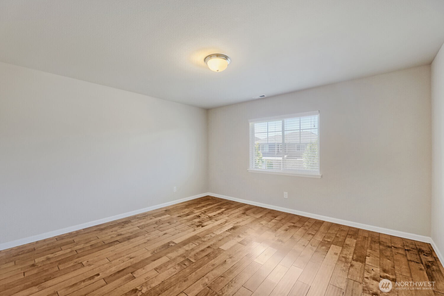 18623 39th Drive Property Photo 23