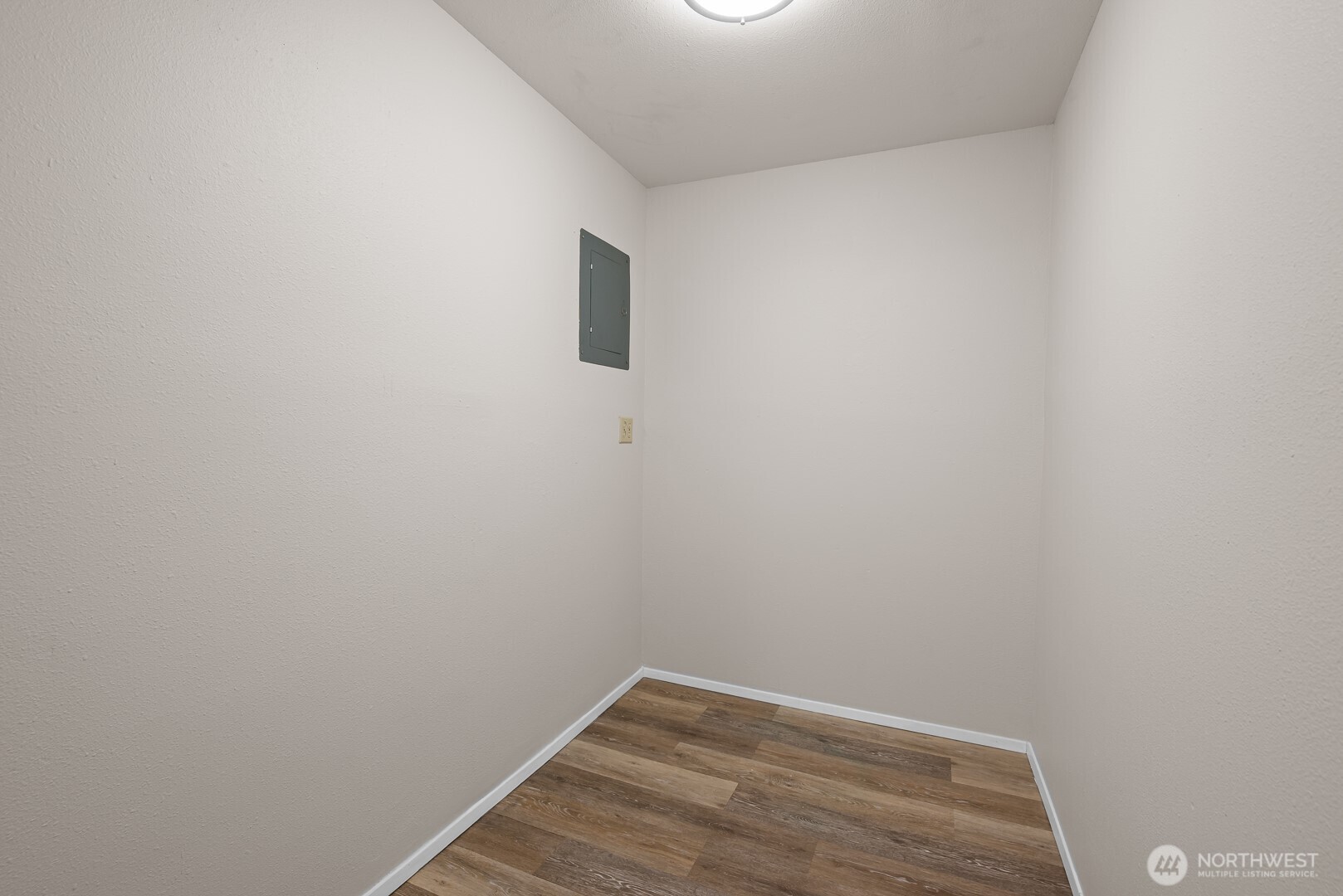1188 Se Pioneer Way 103 Property Photo 11