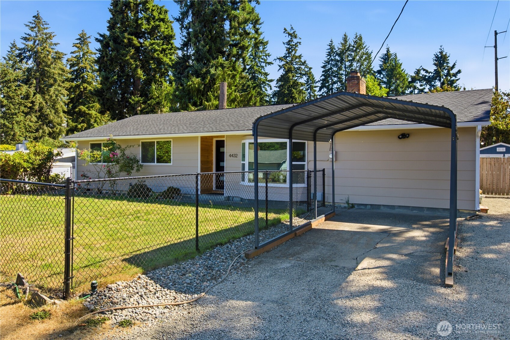 4432 S 49th Street Property Photo 1