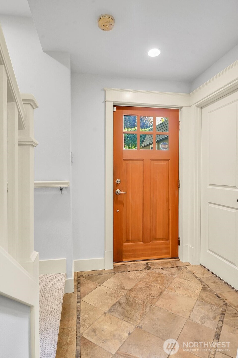 3835 A Interlake Avenue Property Photo 4