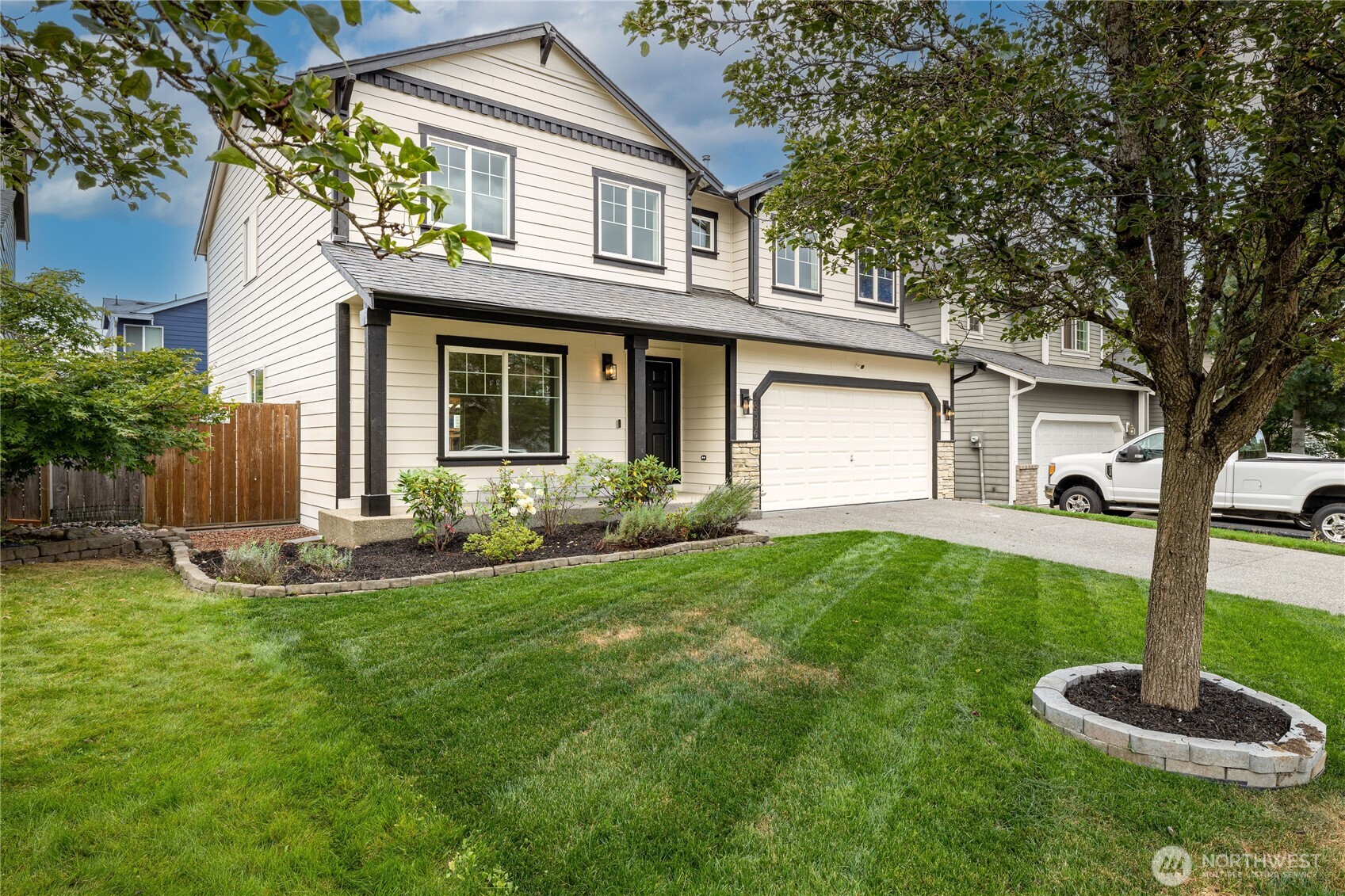 18306 71st Avenue Property Photo 3