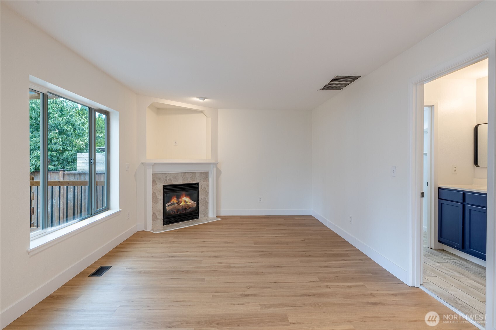 18306 71st Avenue Property Photo 11